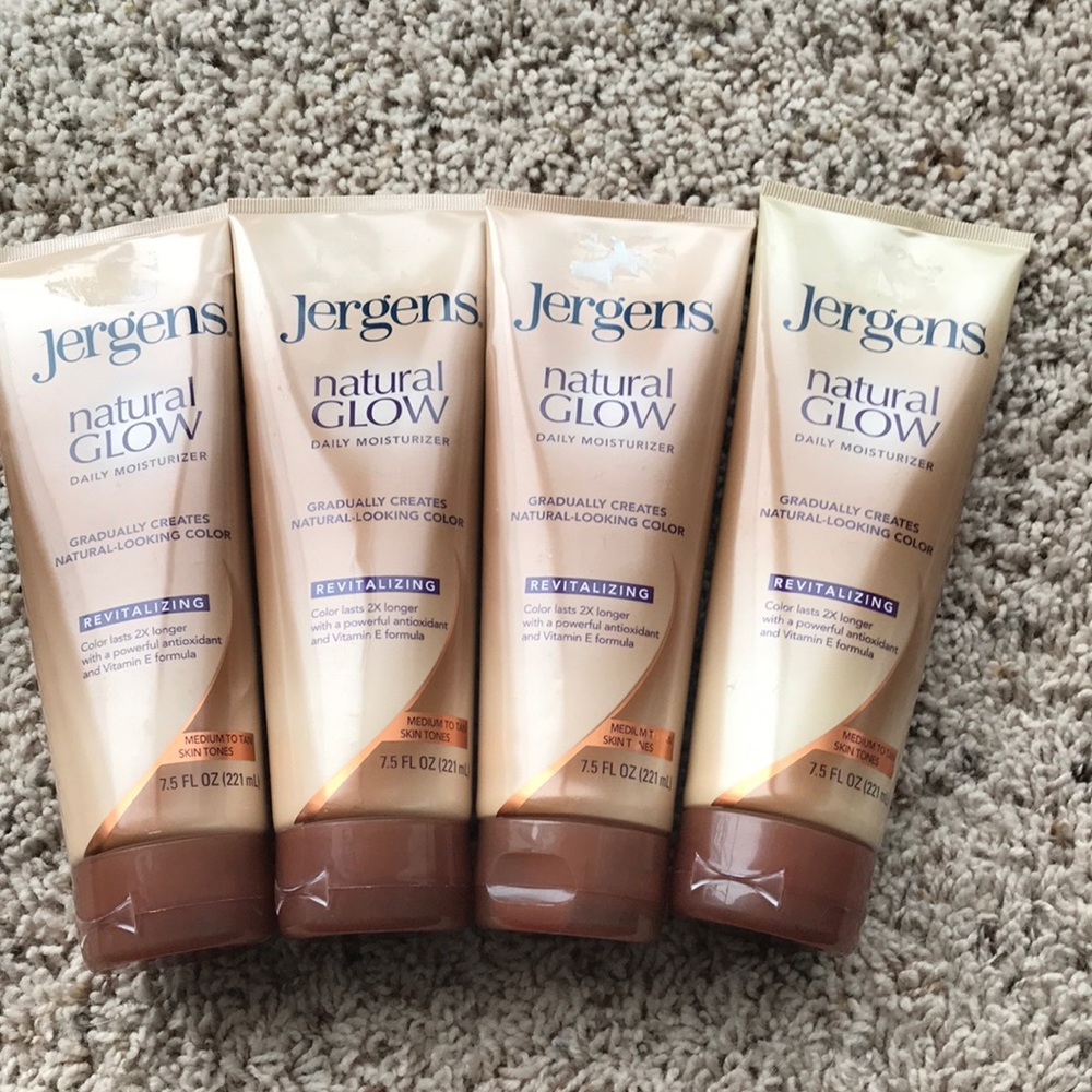 4 Jergens Natural Glow